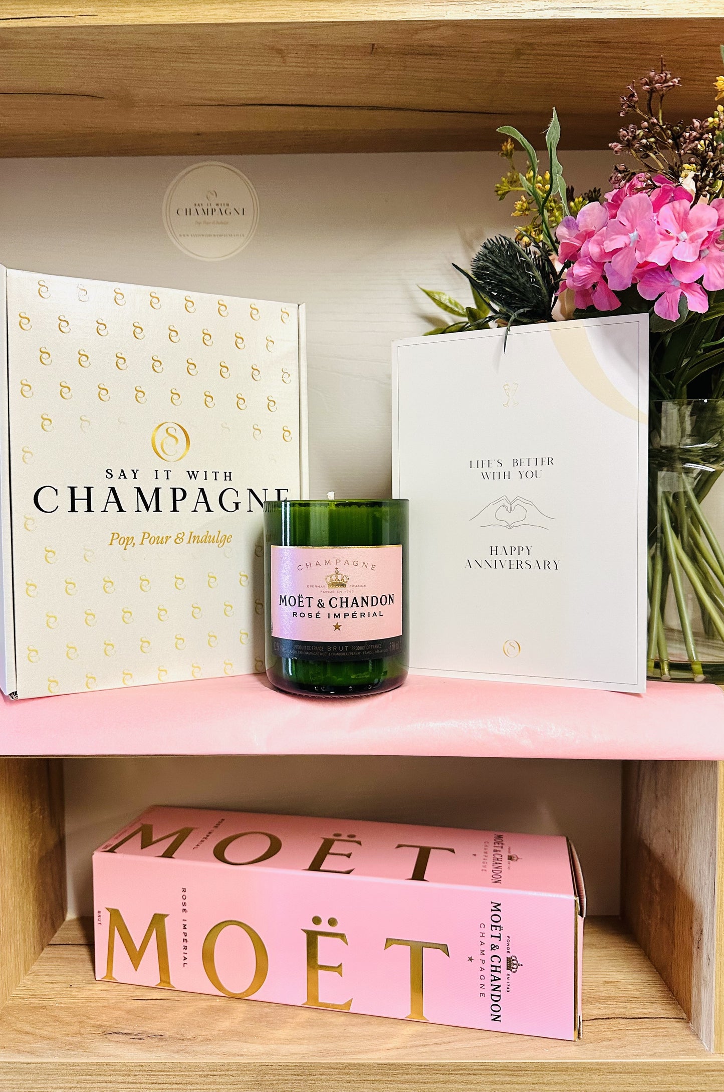 Moët & Chandon Rosé Recycled Champagne bottle candle gift set