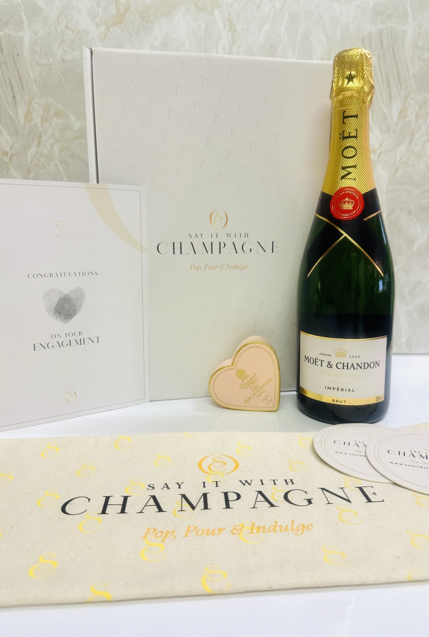 Engagement Champagne Gift Box